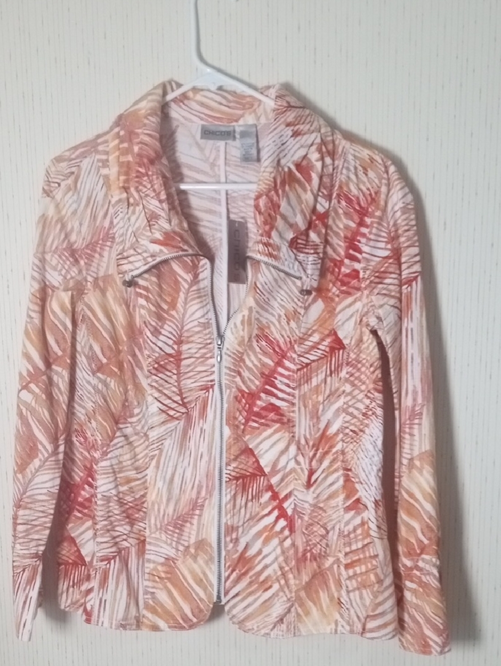 Chico's Multi-Tone Leaf-Print Zip Jacket in Coral, Peach & Cream. Vacation, NWT